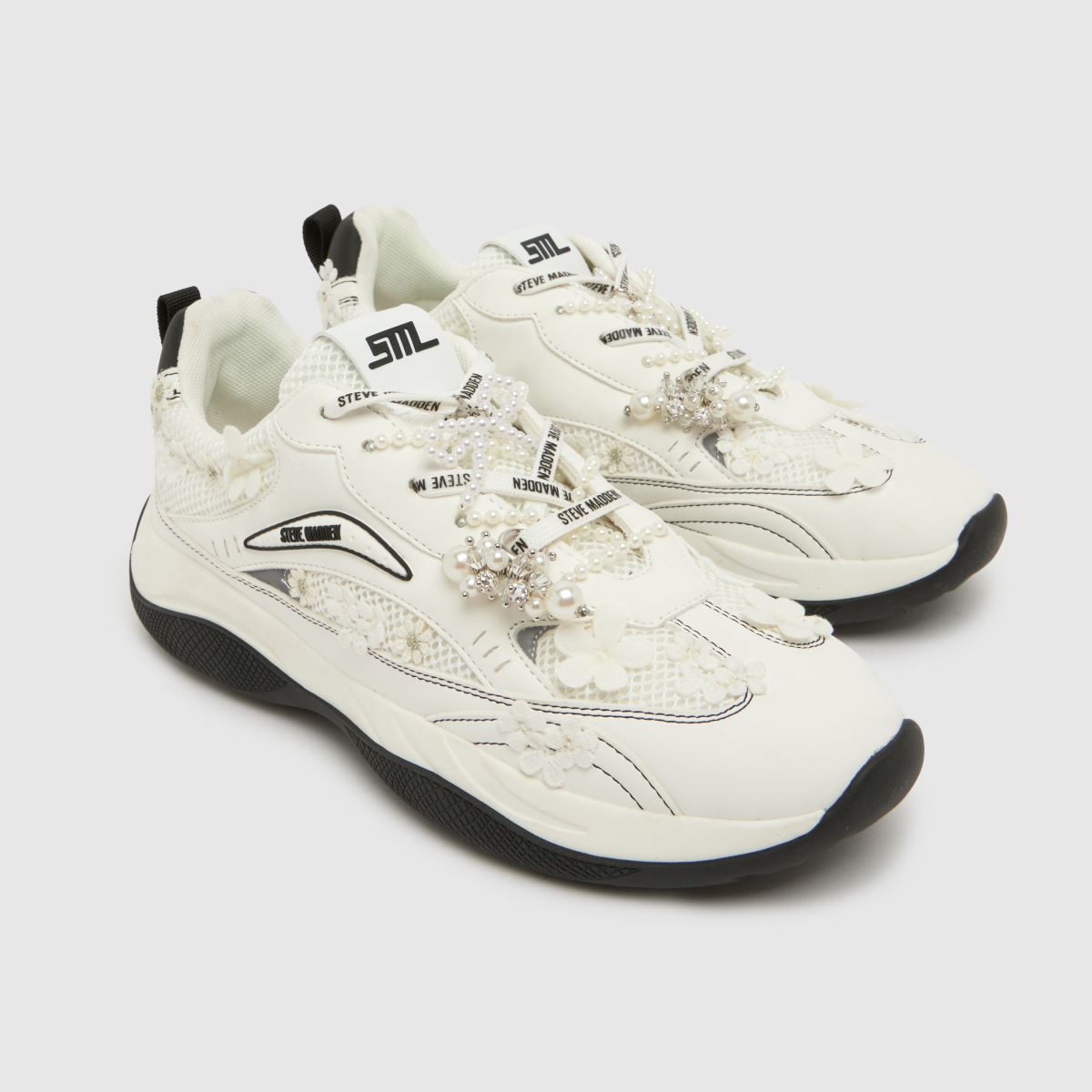 Steve Madden Premio Applique in White Multi Steve Madden Premio Applique 4