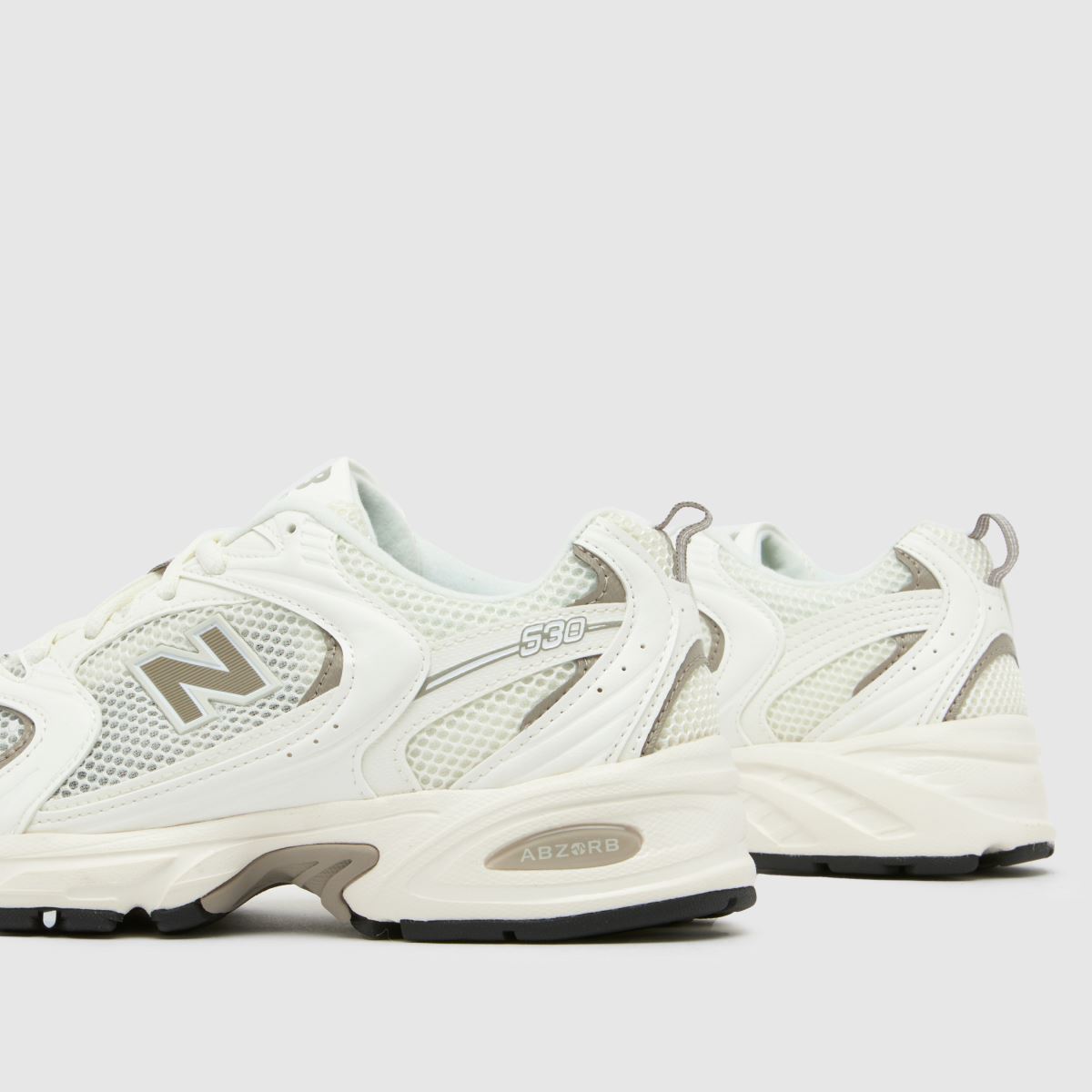 New Balance 530 in Beige Brown