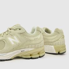 New Balance 2002 in Pale Yellow New Balance 2002,4 of 4