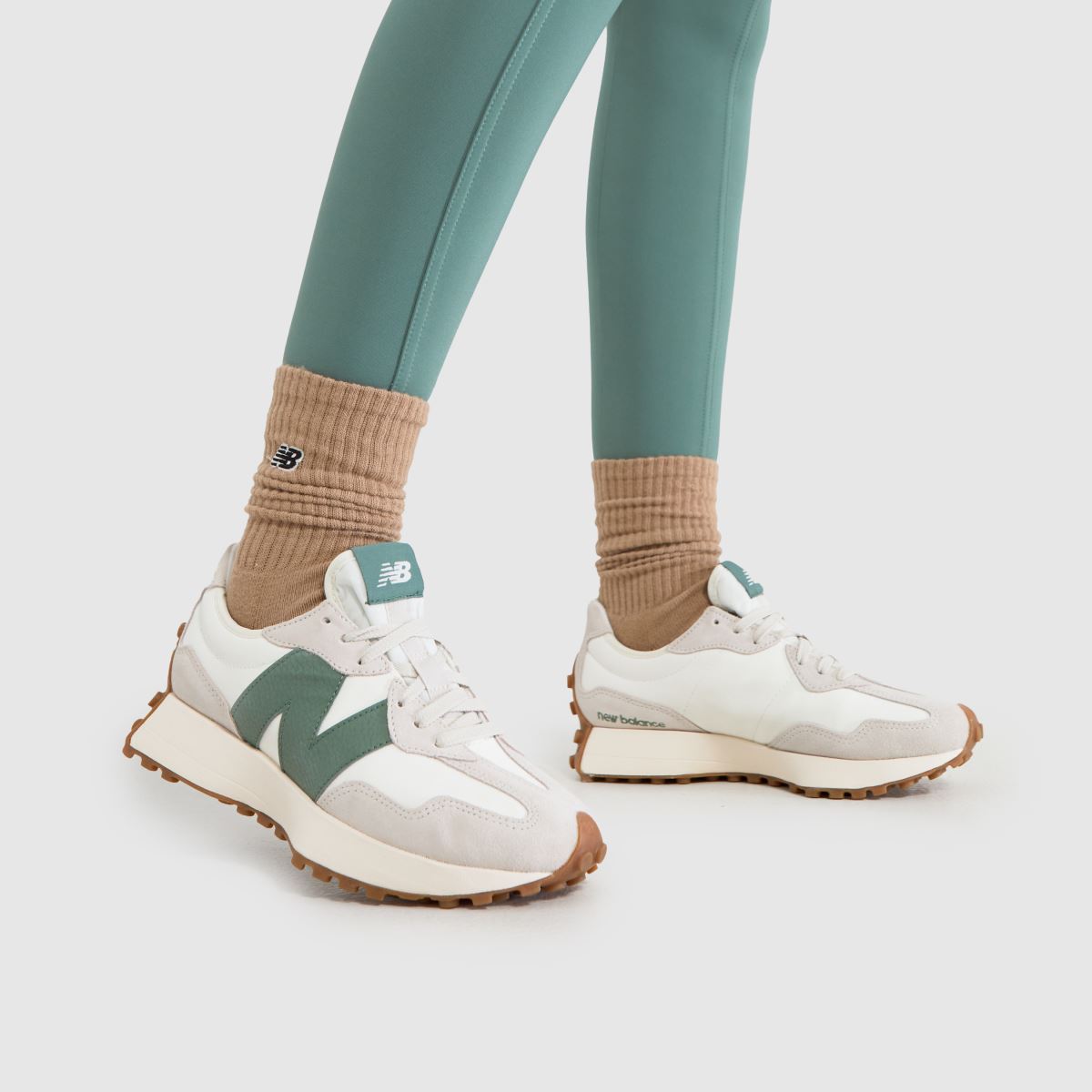New Balance 327 in White Green