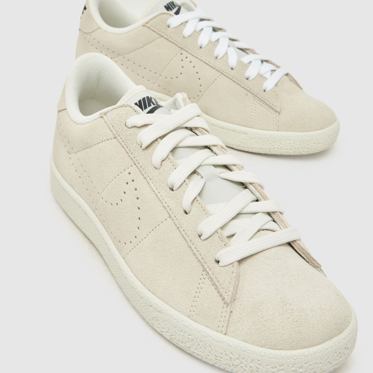 Nike Tennis Classic in Off-White Nike Tennis Classic 4