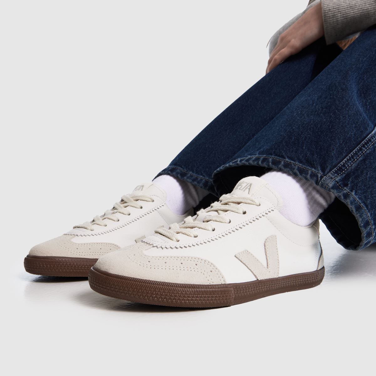 VEJA Volley in Beige Multi VEJA Volley 8