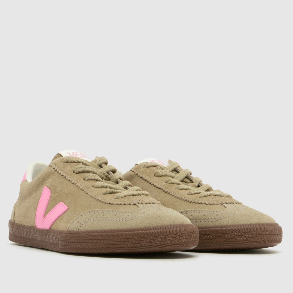 VEJA Volley in Tan VEJA Volley 8