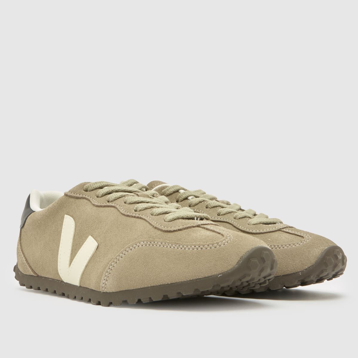 VEJA GT in Taupe VEJA GT 3