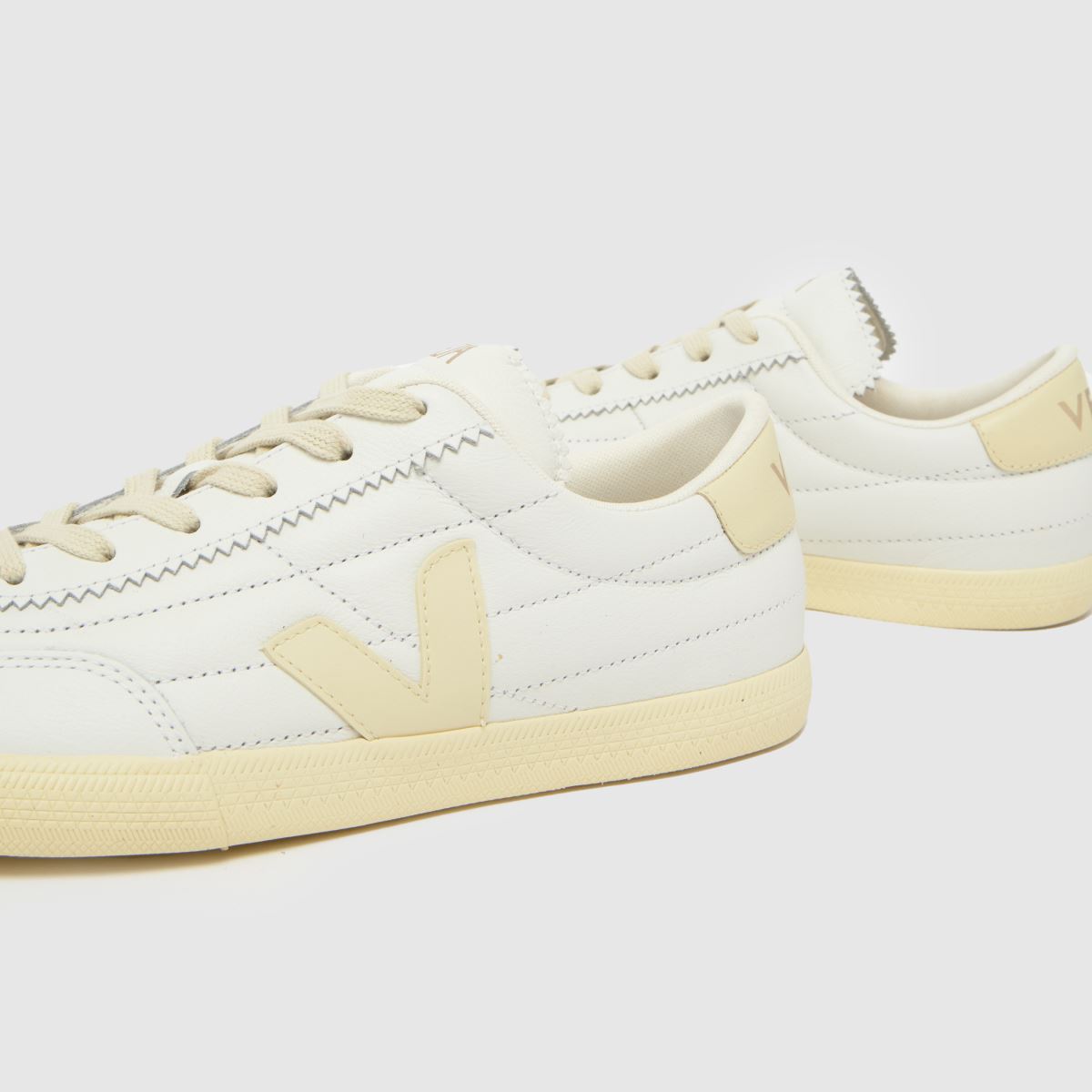 VEJA Panenka in White Multi VEJA Panenka 7