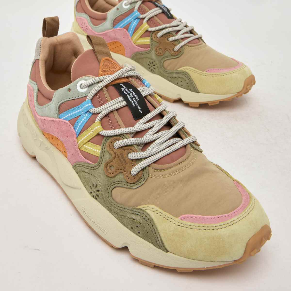 FLOWER MOUNTAIN Yamano 3 in Mauve FLOWER MOUNTAIN Yamano 3 4