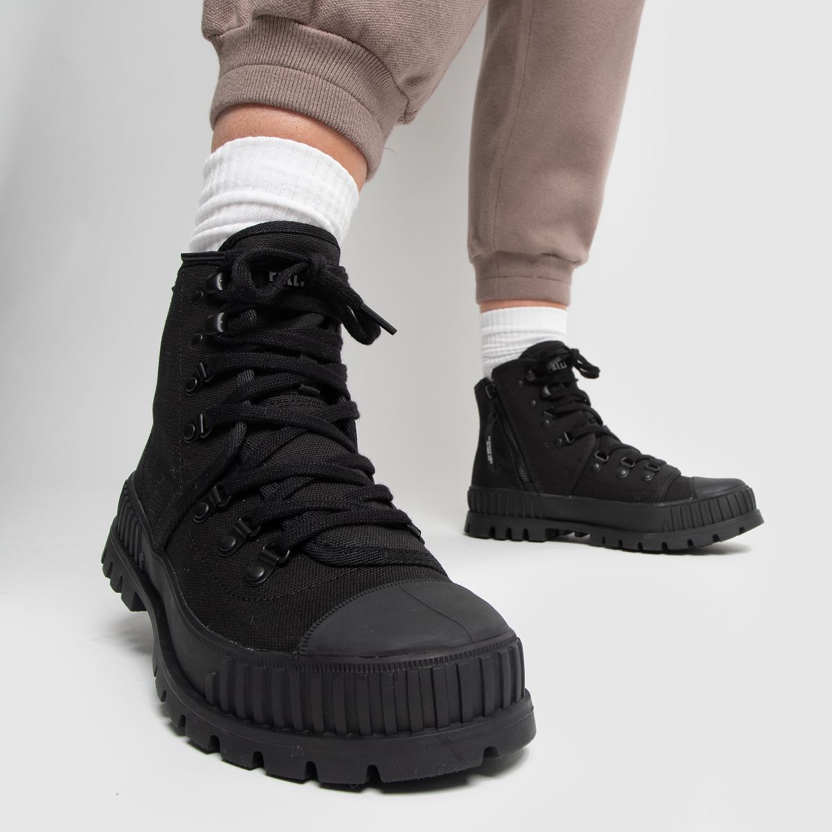 palladium black pallashock hiker hi trainers