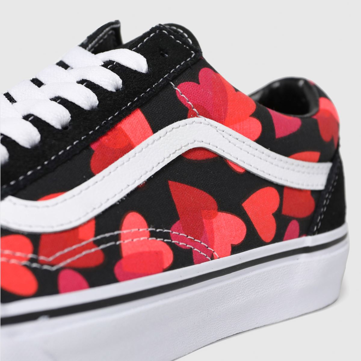 Womens Black & Red Vans Old Skool Valentines Hearts Trainers schuh
