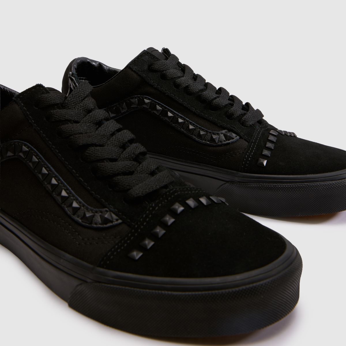 Vans Old Skool in Black Vans Old Skool 7