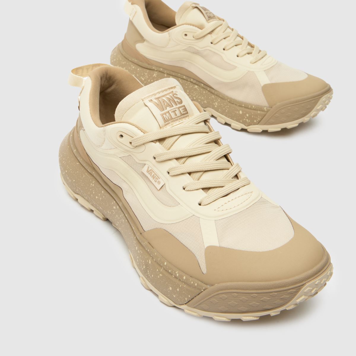 Vans MTE Crosspath in Beige Vans MTE Crosspath 4