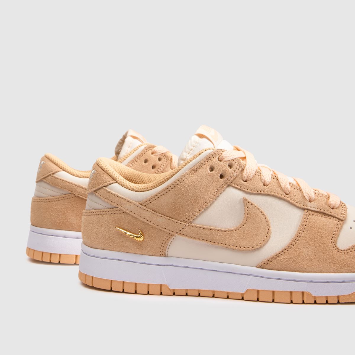 Nike Dunk Low in Peach Nike Dunk Low 4