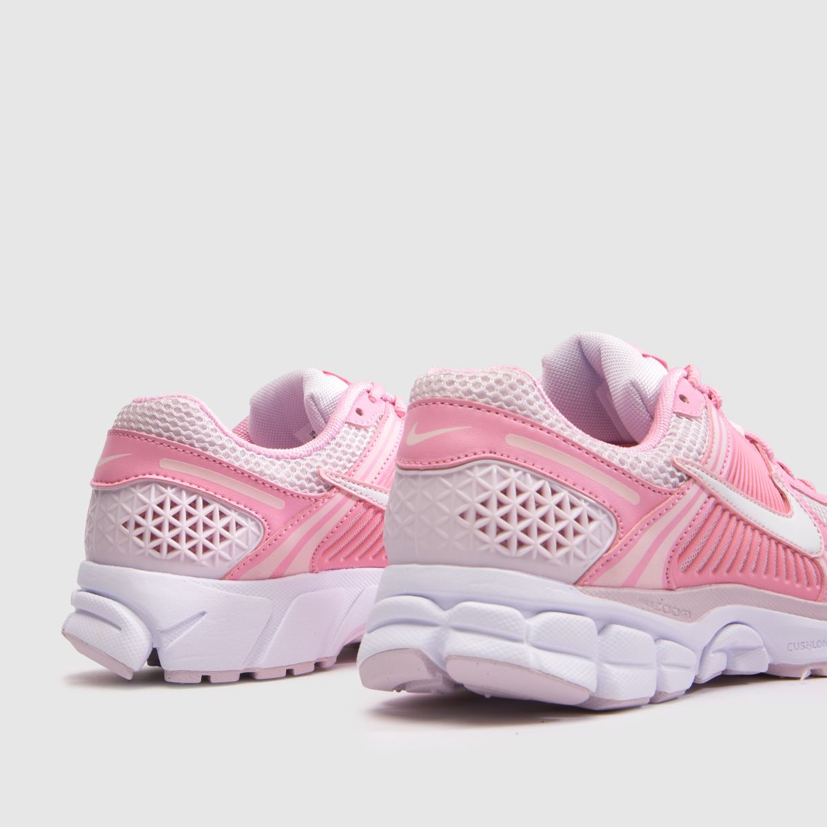 Nike Zoom Vomero 5 in Pink Nike Zoom Vomero 5 7
