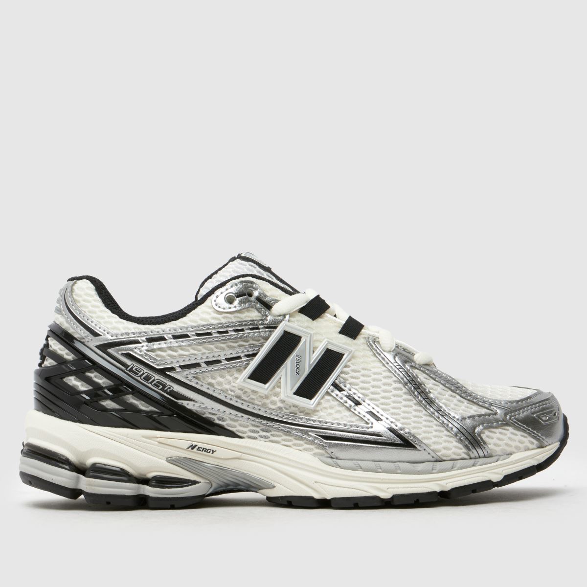 New Balance 1906 Trainers in White & Black