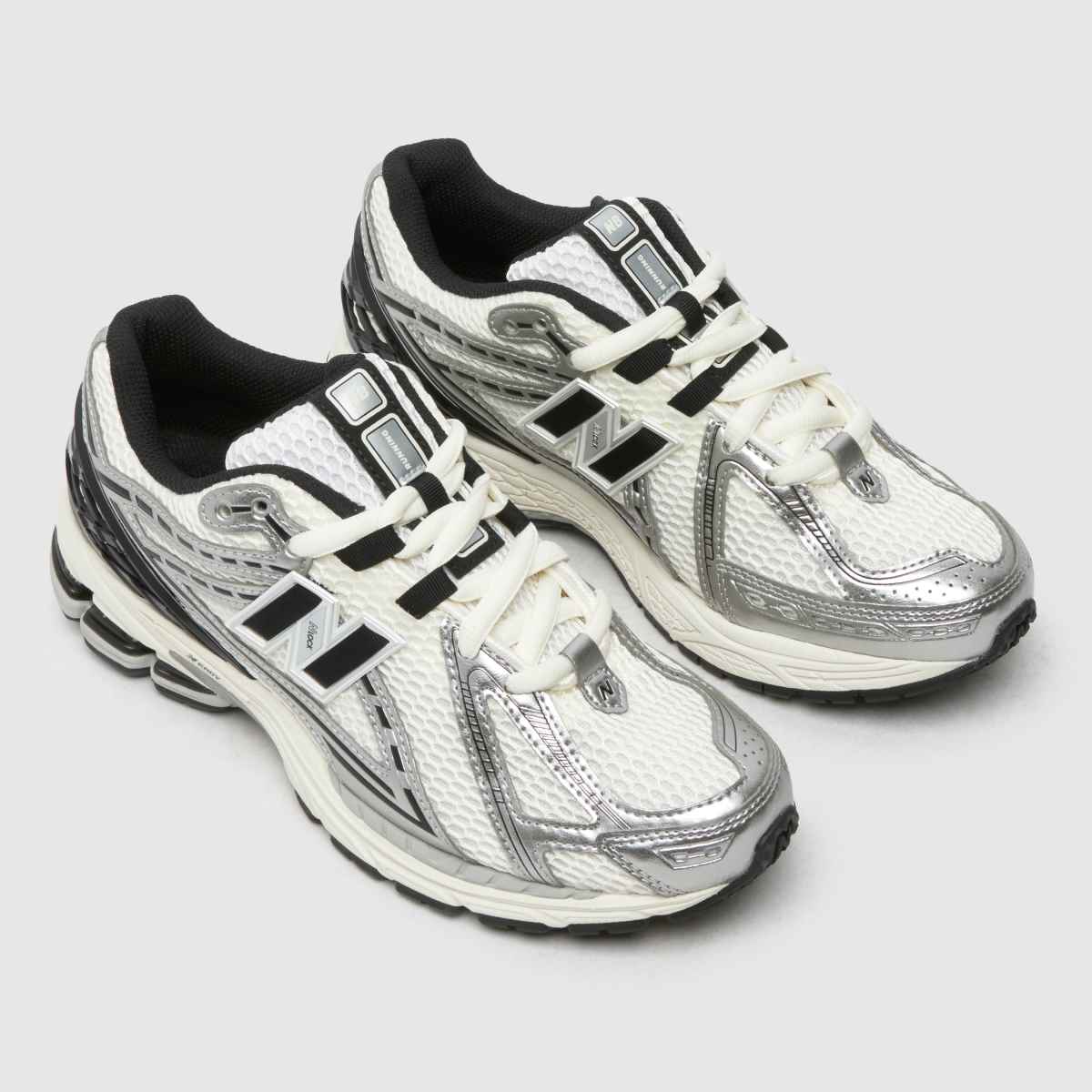 New Balance 1906 in White & Black New Balance 1906 4