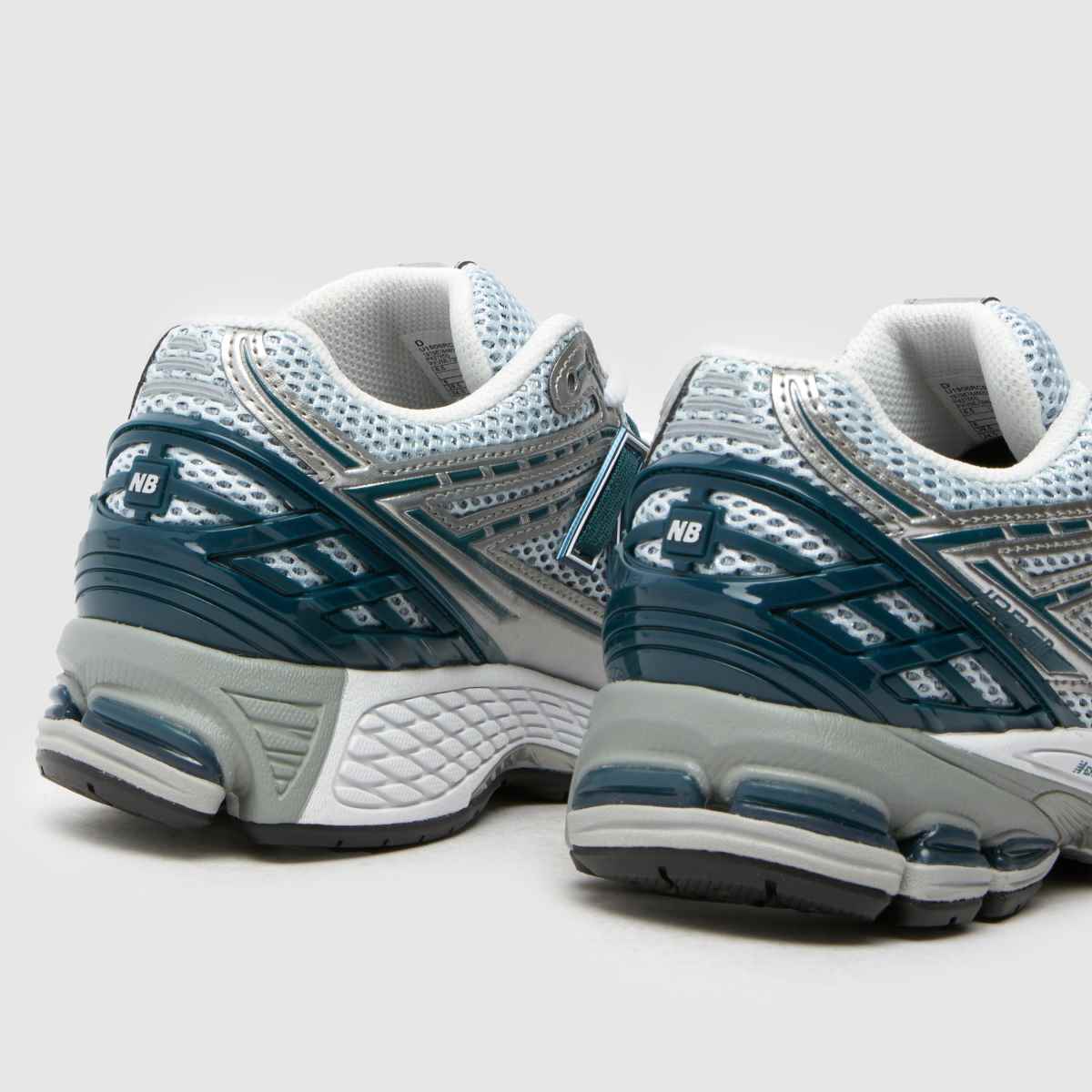 New Balance 1906R in Silver Multi New Balance 1906R 7