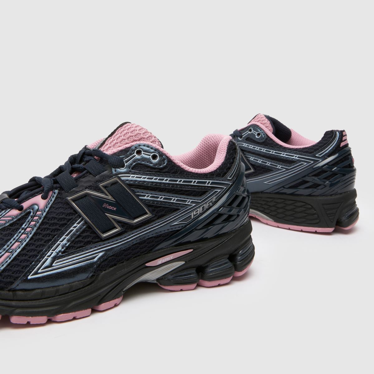 New Balance 1906R in Navy & Pink New Balance 1906R 7