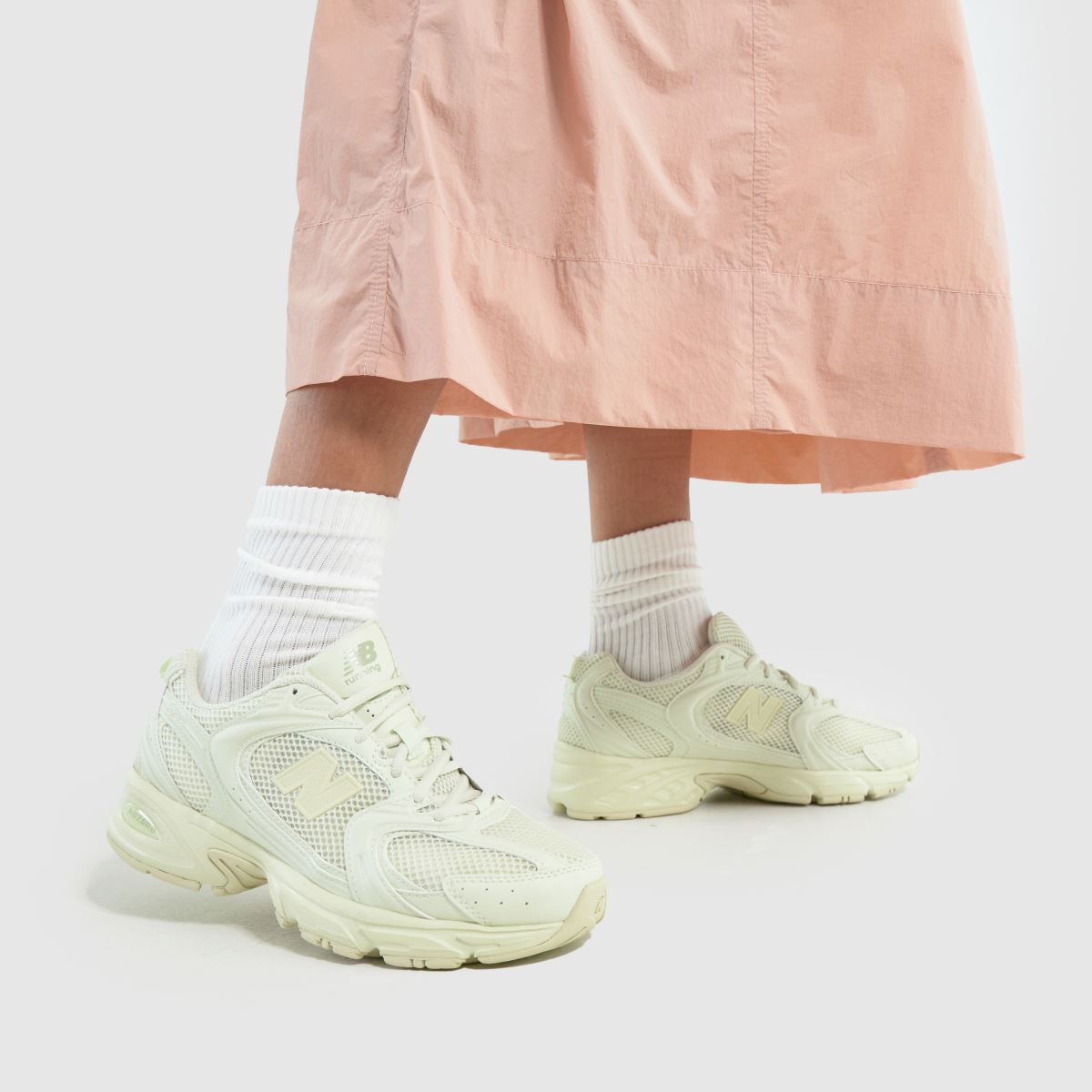 New Balance 530 in Pale Yellow New Balance 530 8