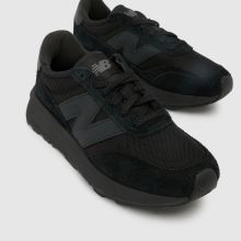New Balance 370,3 von 4