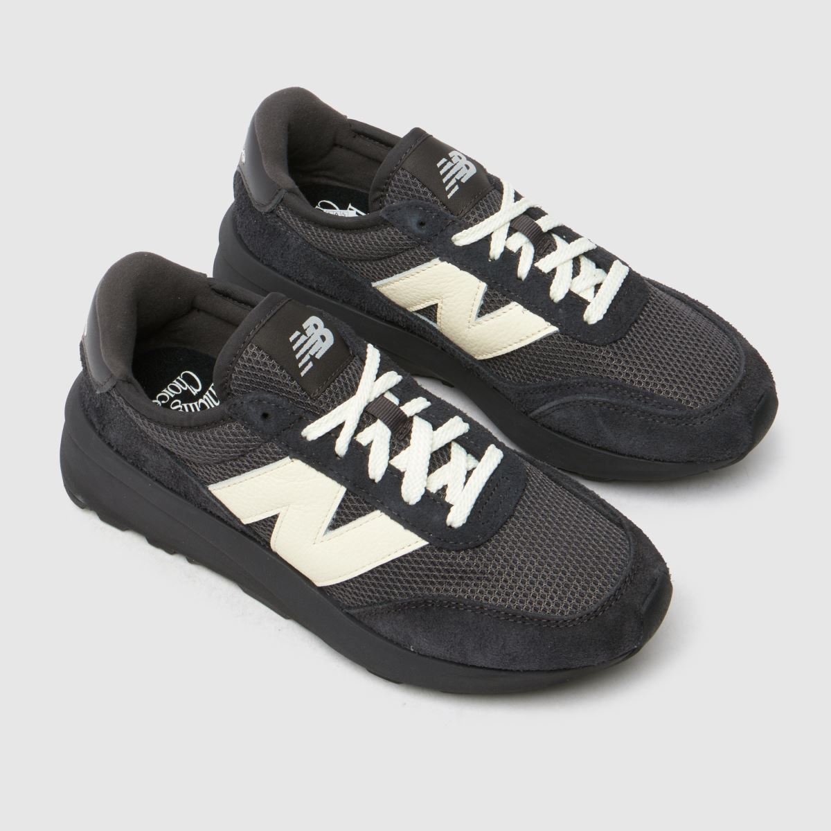 New Balance 370 in Black & White New Balance 370 4