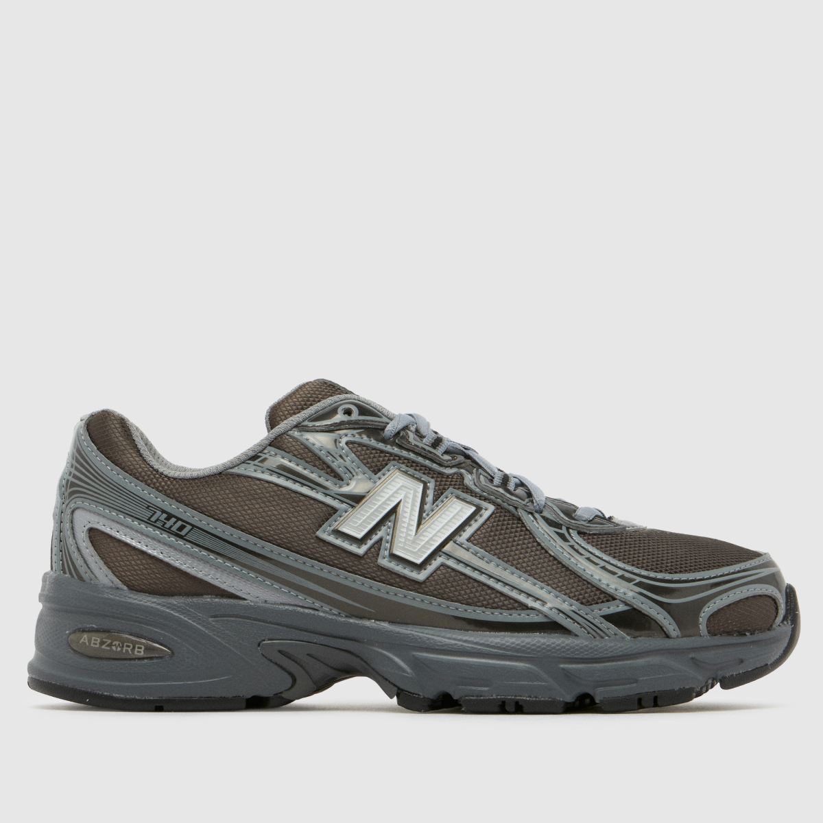 New Balance 740 Trainers in Black & Grey