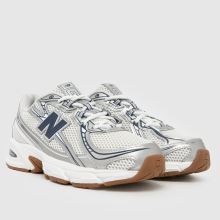 New Balance 740,2 of 4