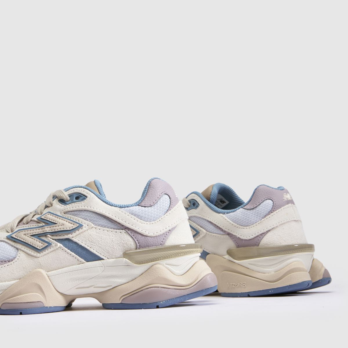 New Balance 9060 in Off-White New Balance 9060 7