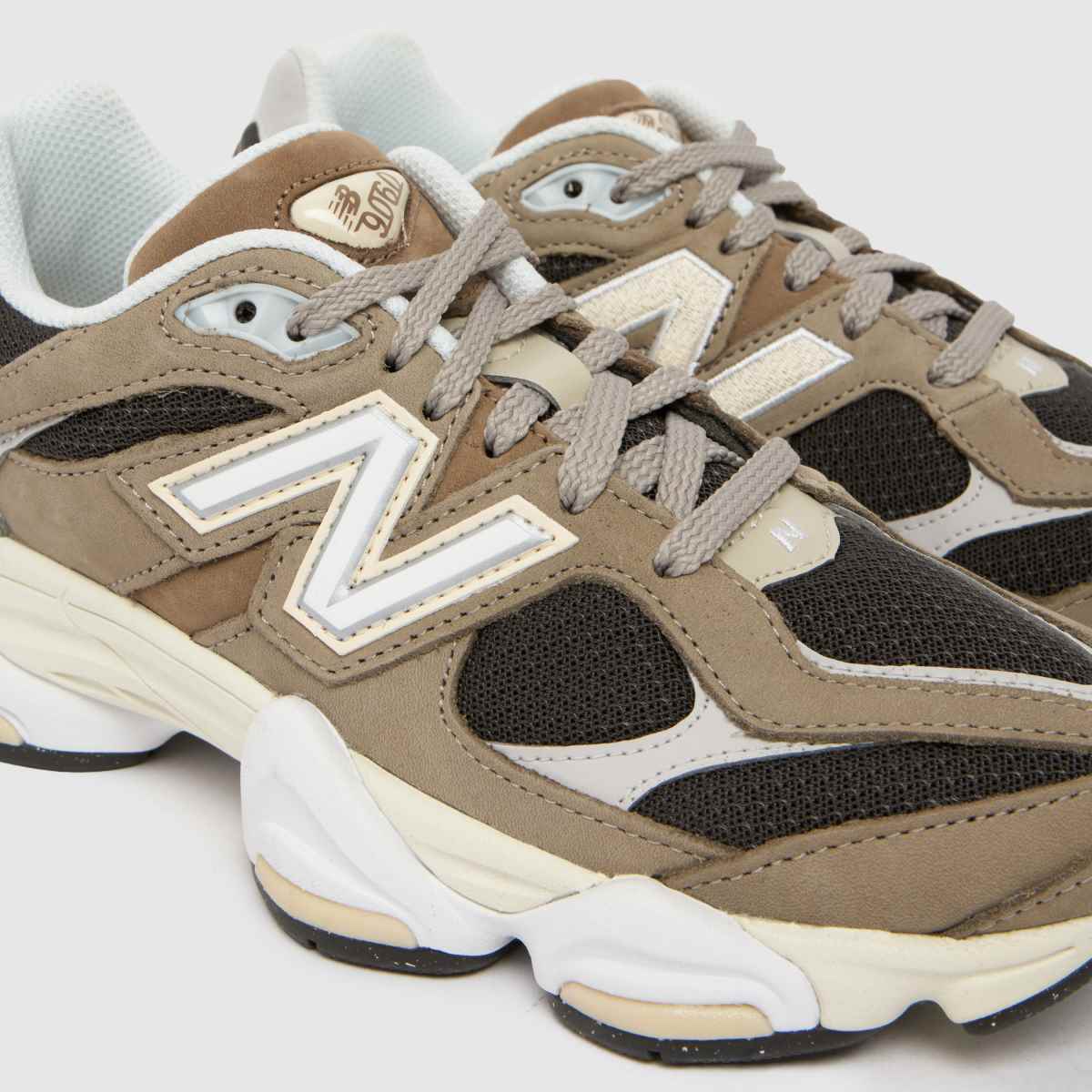 New Balance 9060 in Beige & Brown New Balance 9060 4