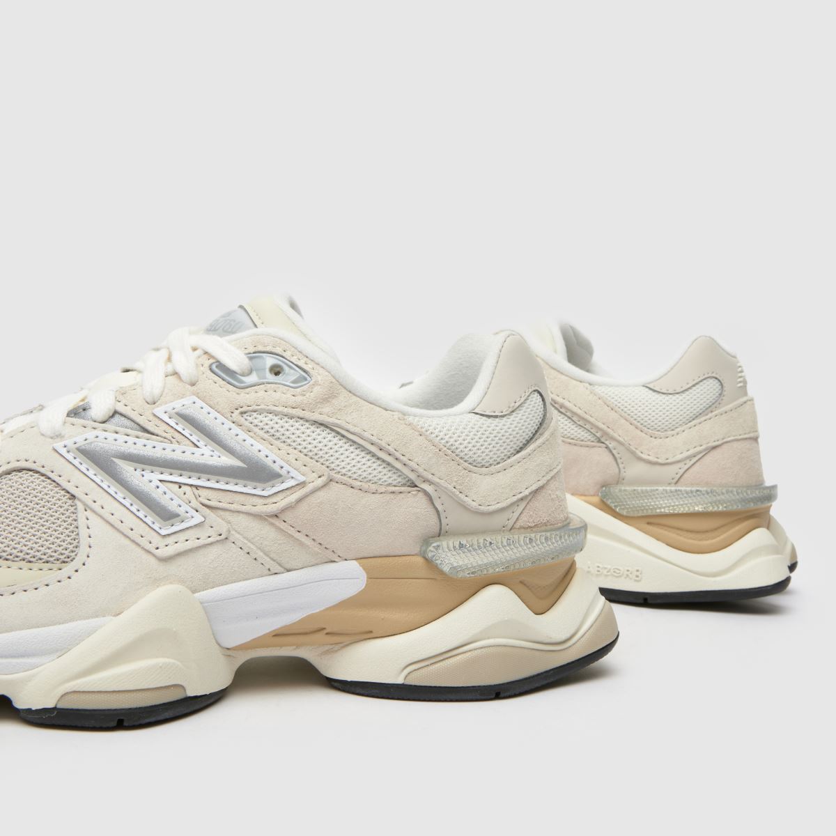 New Balance 9060 in Off-White Multi New Balance 9060 7