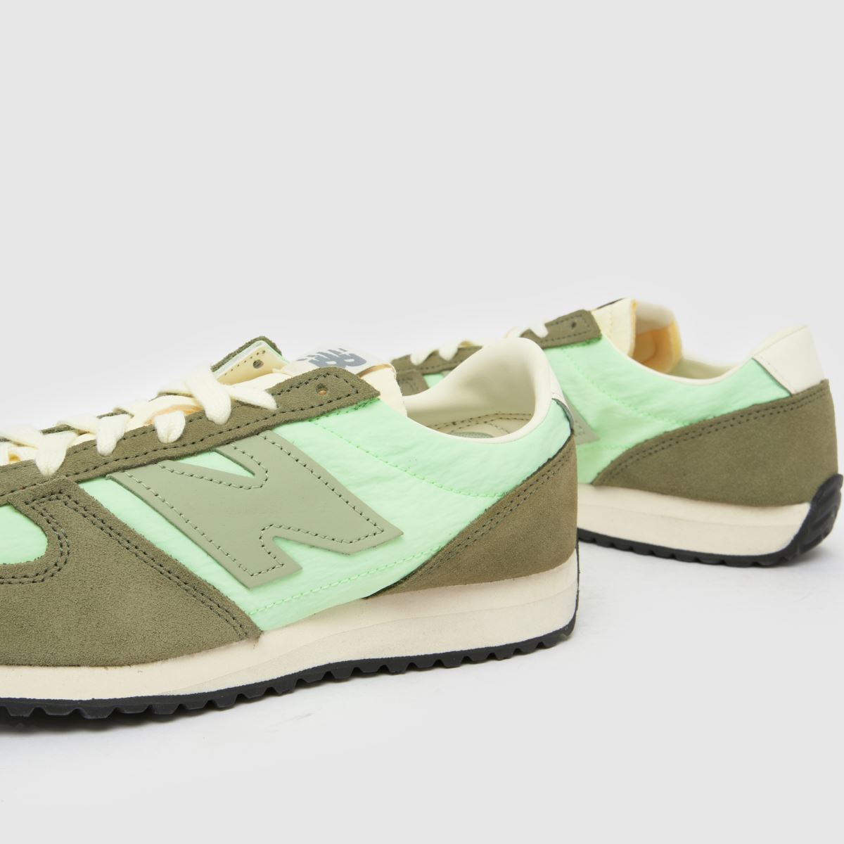 New Balance 471 in Green Multi New Balance 471 7