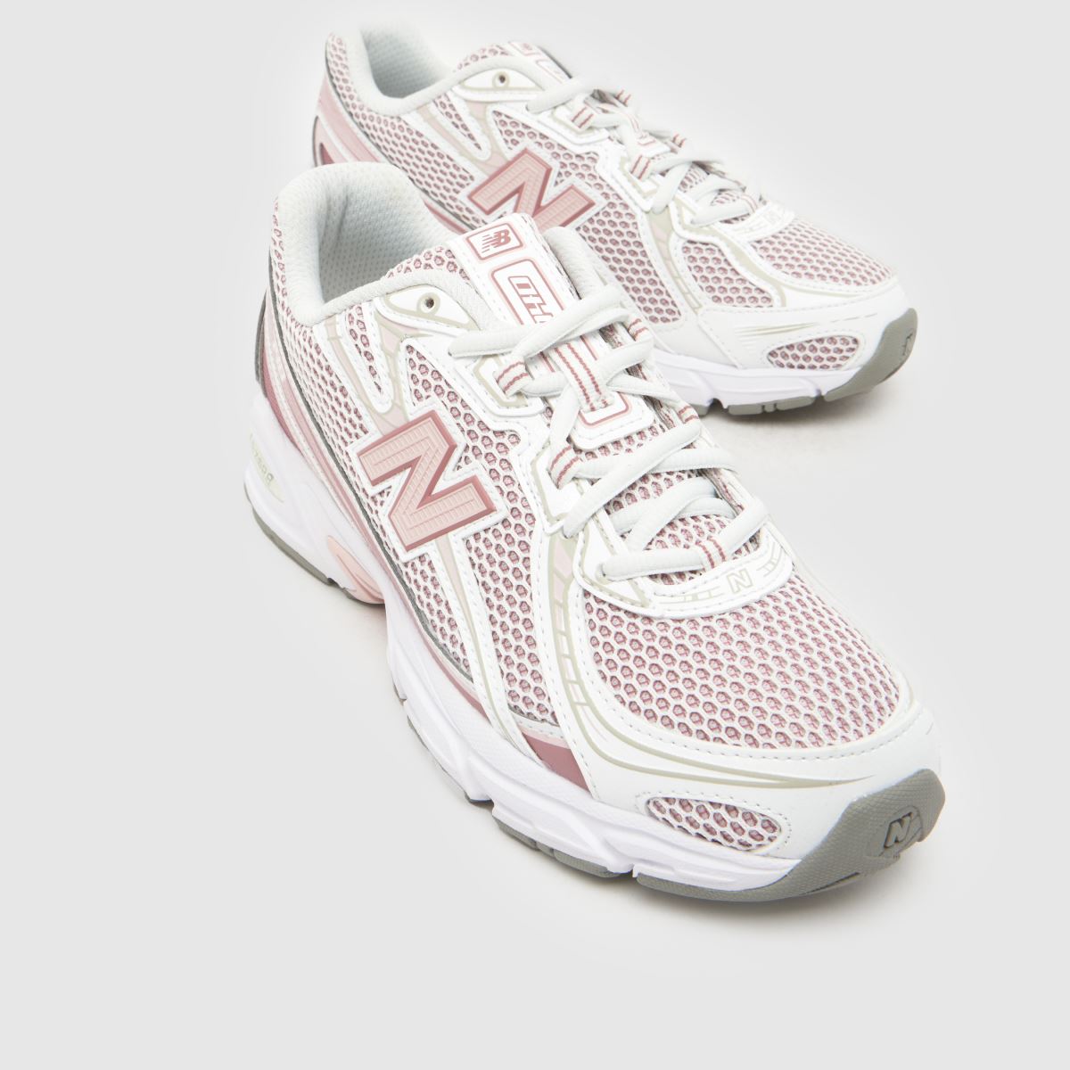 New Balance 740 in White & Pink New Balance 740 4