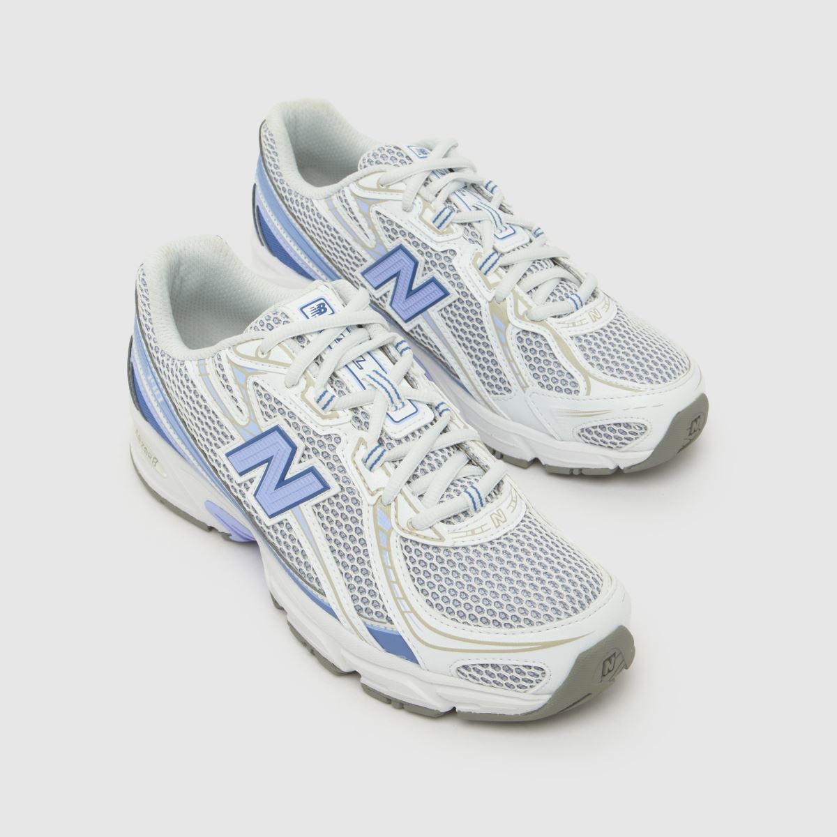 New Balance 740 in White & Blue New Balance 740 4