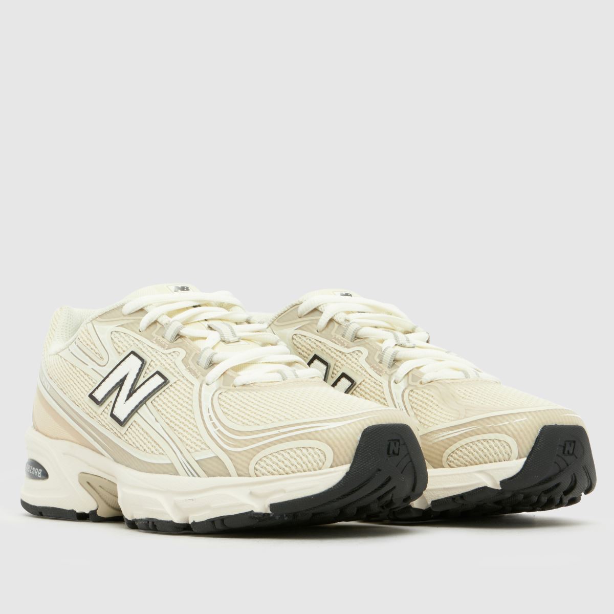 New Balance 740 in Beige New Balance 740 3