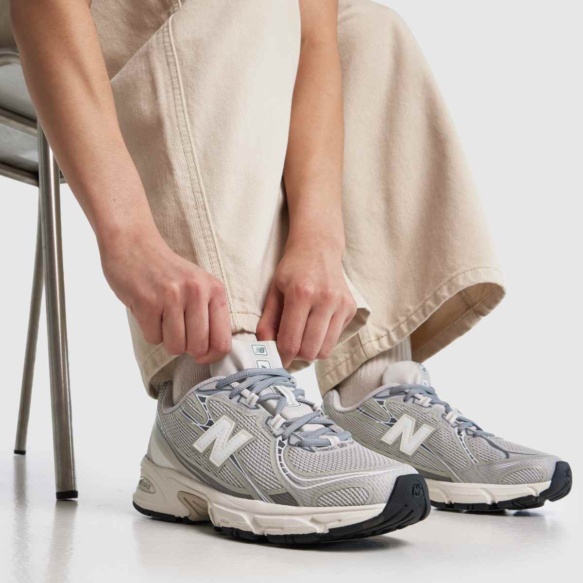 New Balance 740 in Light Grey New Balance 740 8