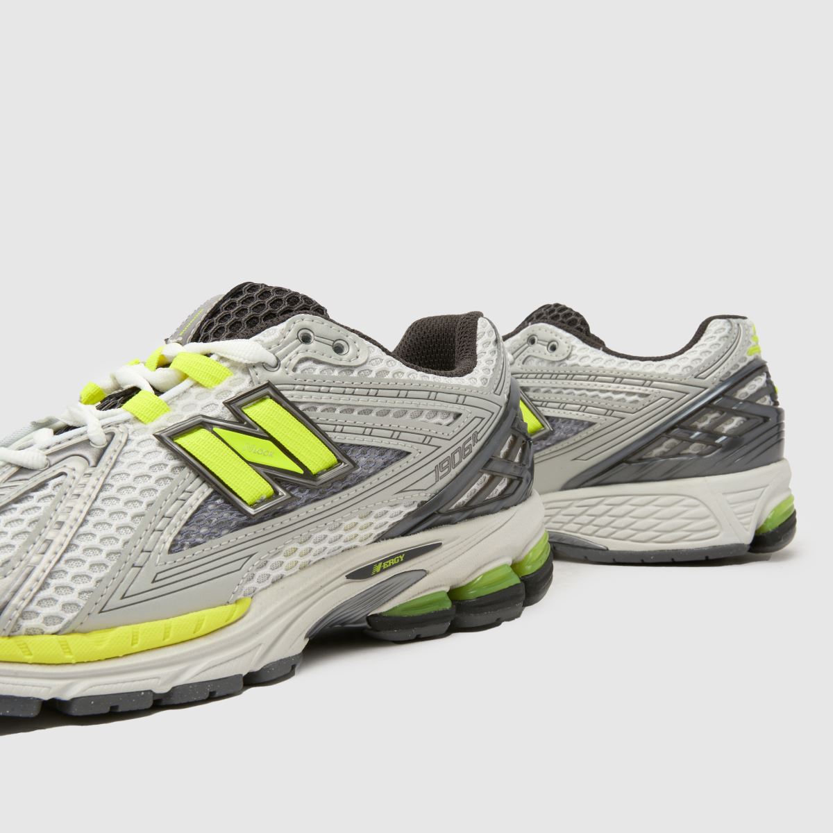 New Balance 1906 in Grey Multi New Balance 1906 7