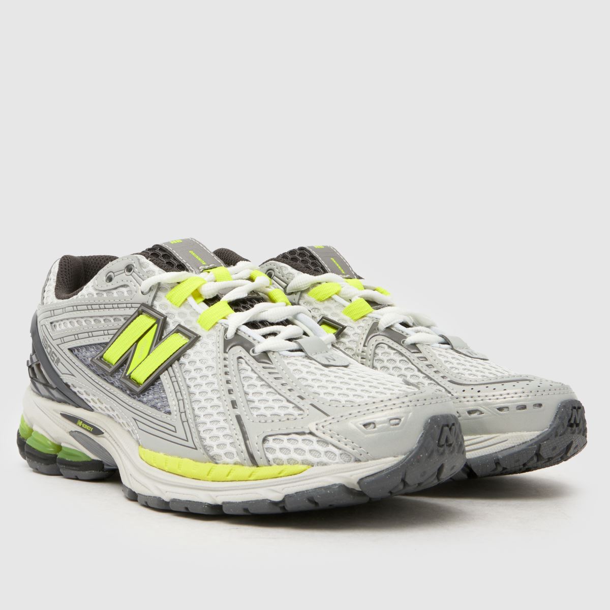 New Balance 1906 in Grey Multi New Balance 1906 8