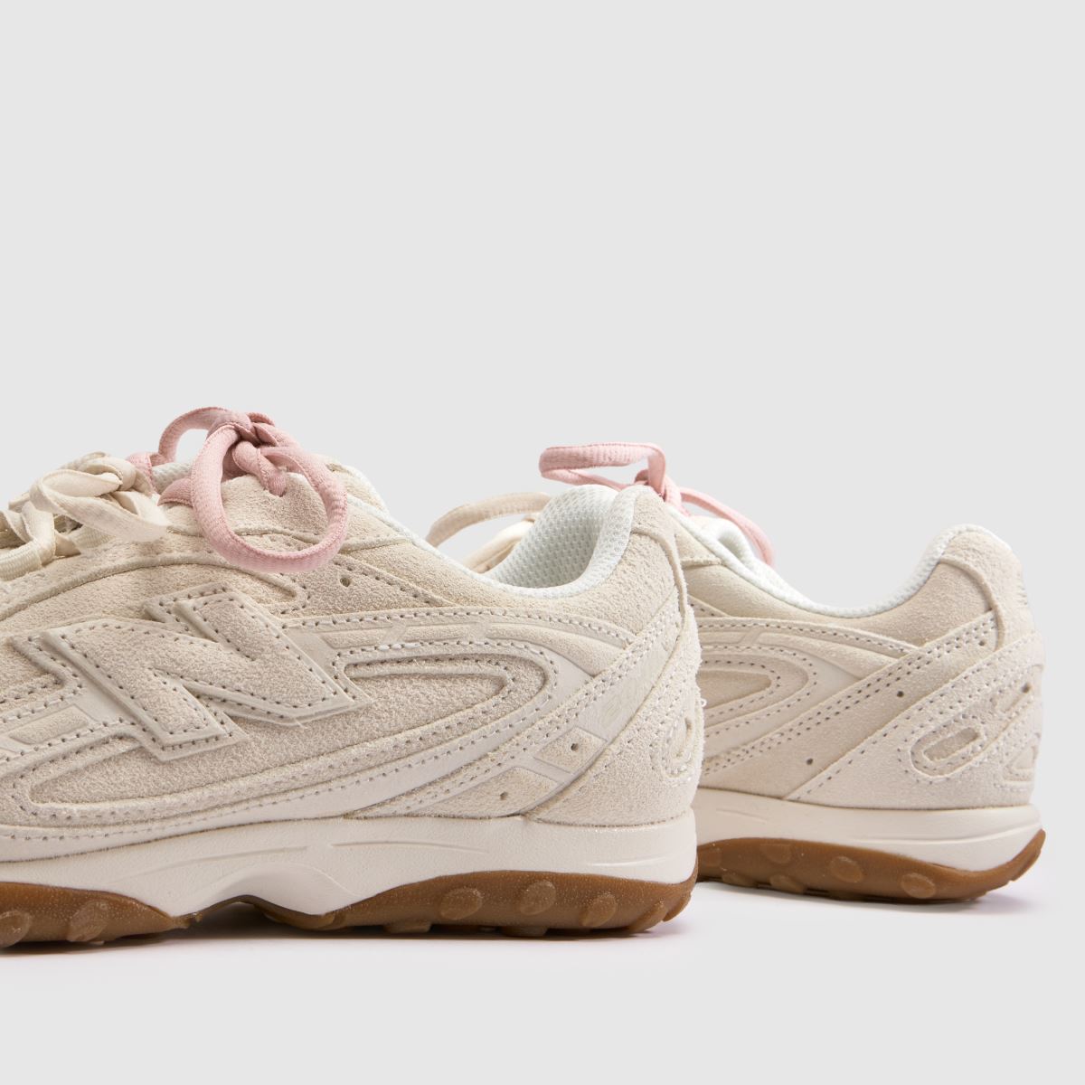 New Balance 204L in Sea Salt New Balance 204L 7