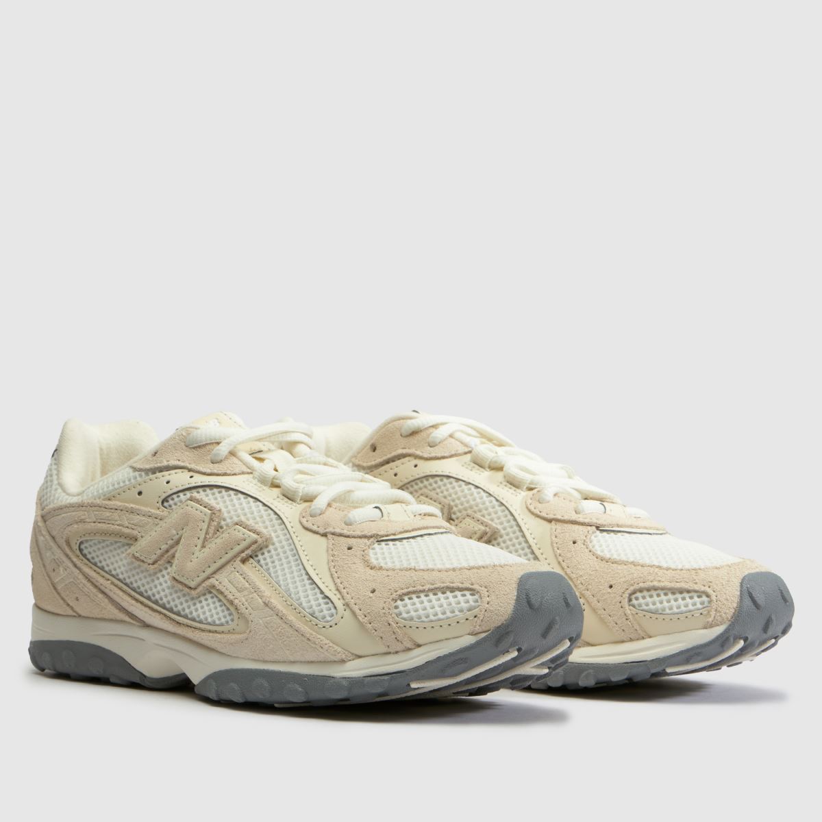 New Balance 204L in Angora & Linen New Balance 204L 3