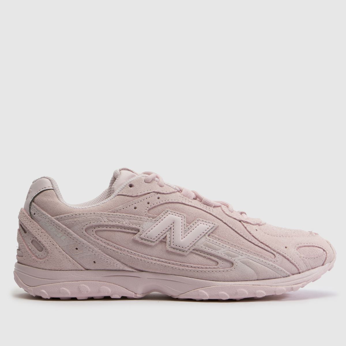 New Balance 204L in Pale Pink New Balance 204L