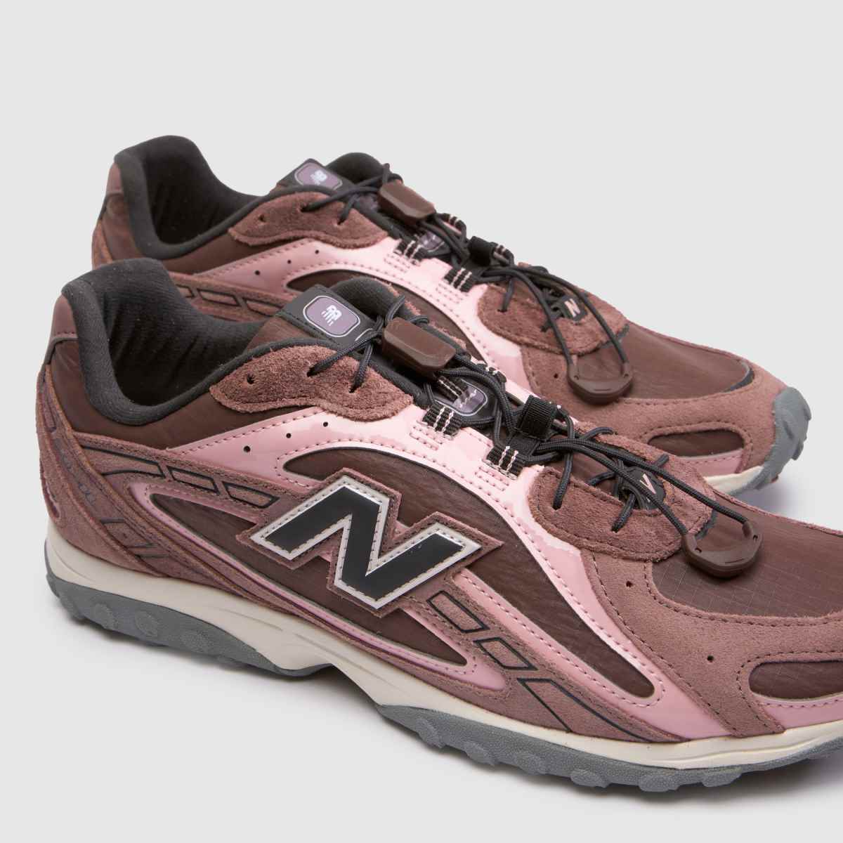 New Balance 204L in Pink New Balance 204L 4