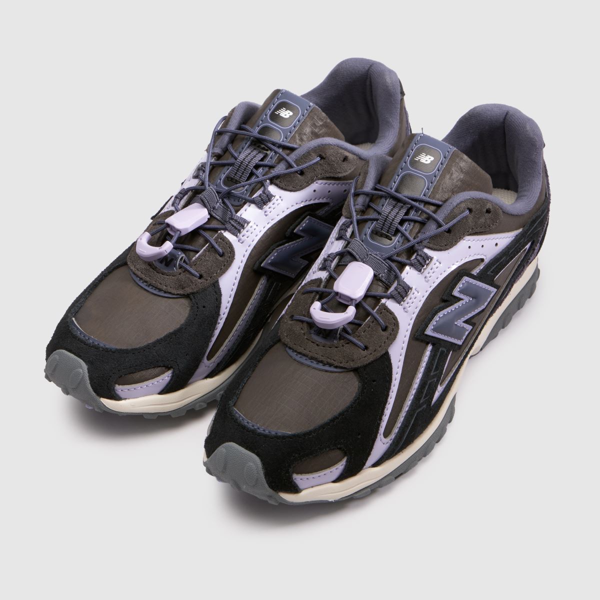 New Balance 204L in Black Multi New Balance 204L 7
