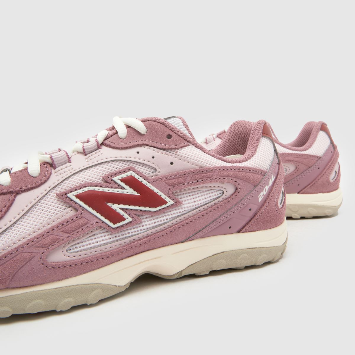 New Balance 204L in Pink Multi New Balance 204L 7