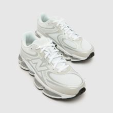 New Balance ABZORB 2000 in White New Balance ABZORB 2000,3 of 4