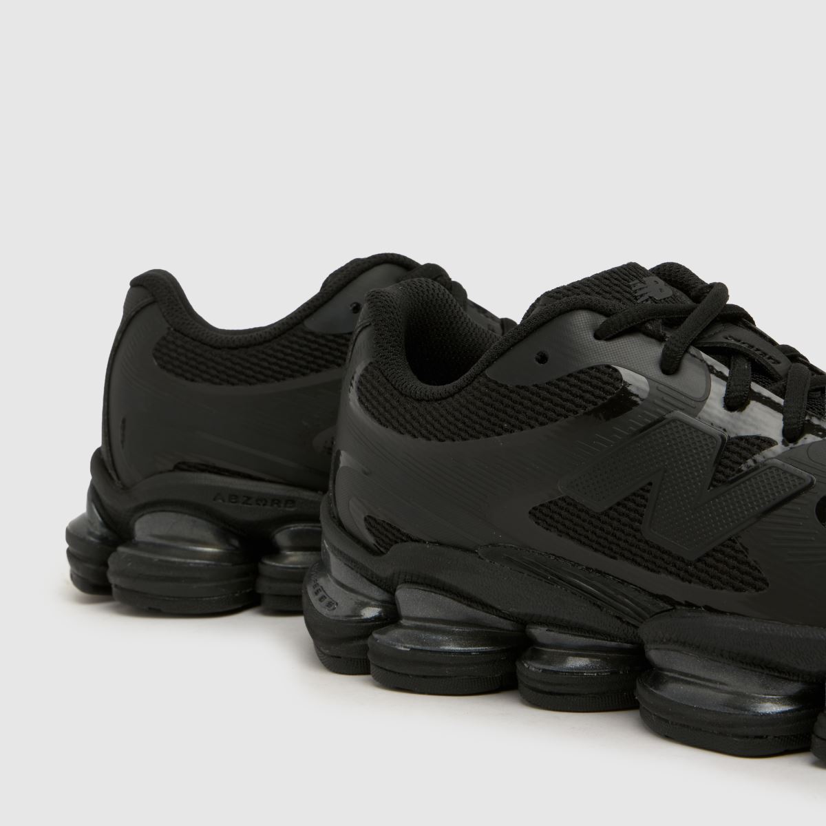 New Balance Abzorb 2000 in Black New Balance Abzorb 2000 4