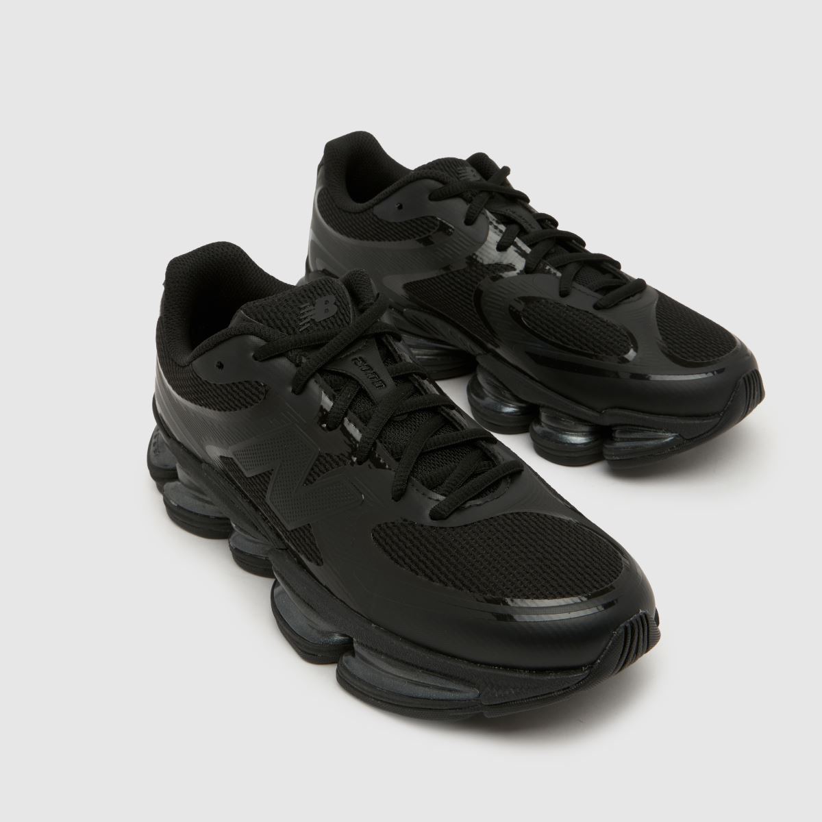 New Balance Abzorb 2000 in Black New Balance Abzorb 2000 7