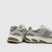 New Balance 2010 in Grey New Balance 2010,4 of 4