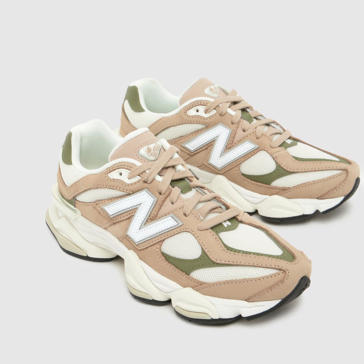 New Balance 9060 in Beige Multi New Balance 9060 4
