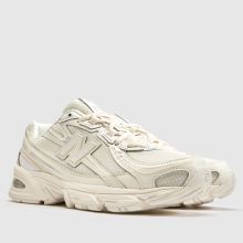 New Balance 740 in Off-White New Balance 740,2 of 4