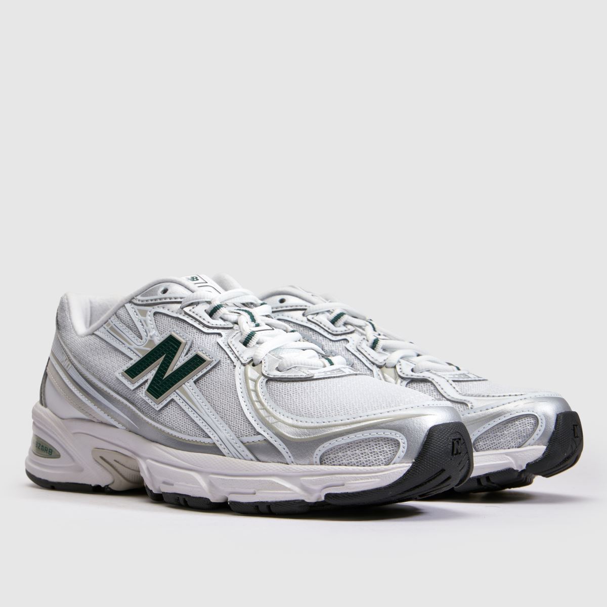 New Balance 740 in White & Green New Balance 740 3