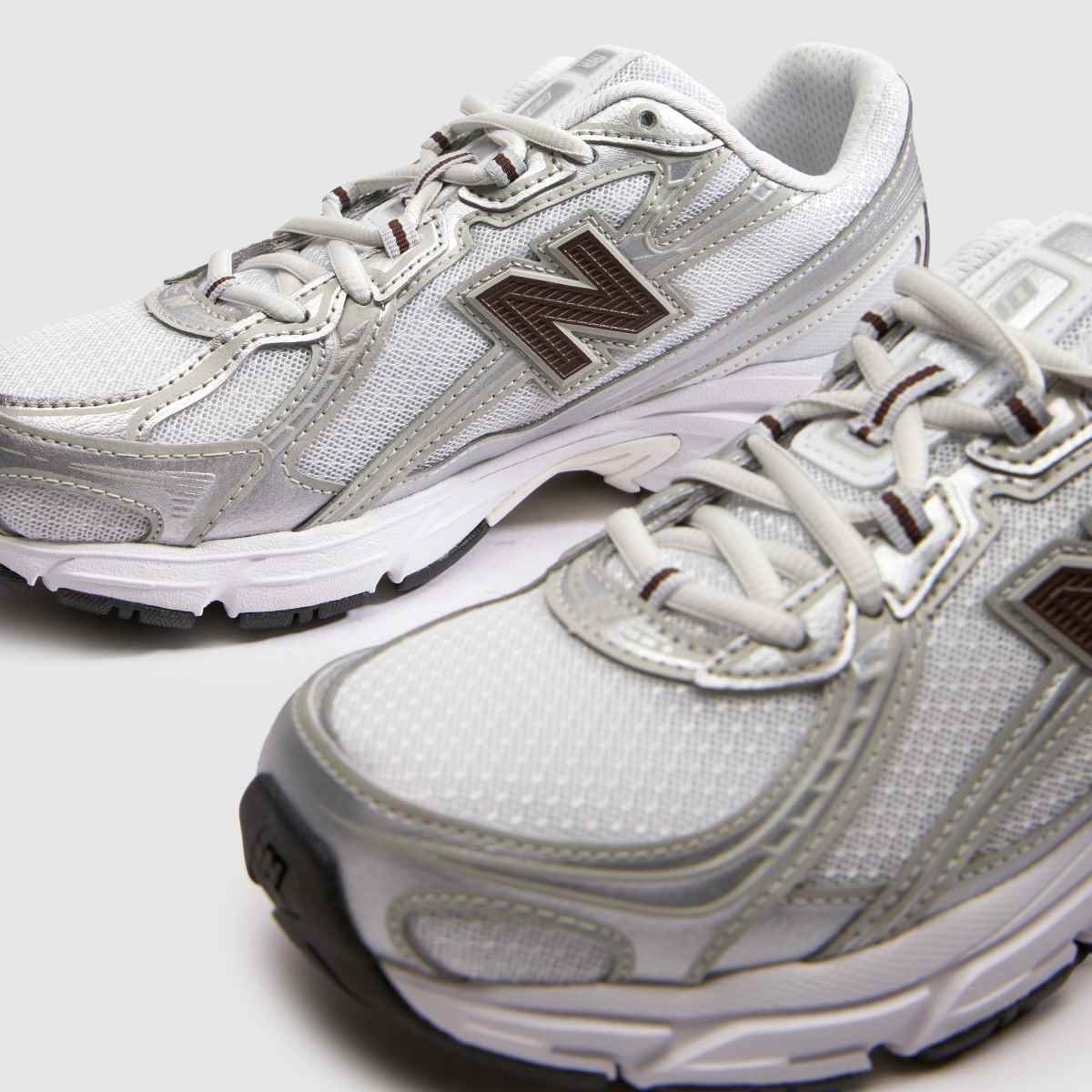 New Balance 740 in White & Silver New Balance 740 7