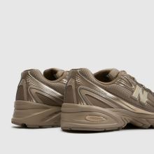 New Balance 740 in Bronze New Balance 740,4 of 4